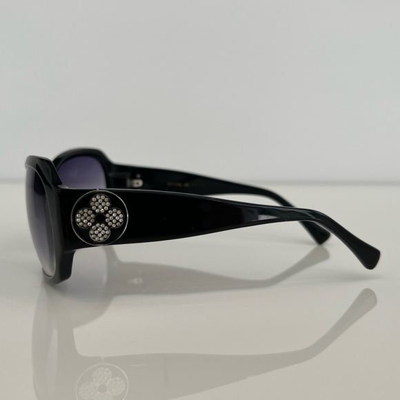 LOUIS VUITTON EMBELLISHED BLACK SUNGLASSES - Picture 13 of 17